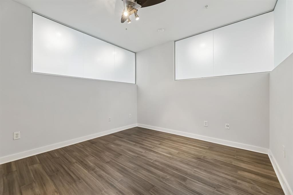 4040 N Hall Street 211