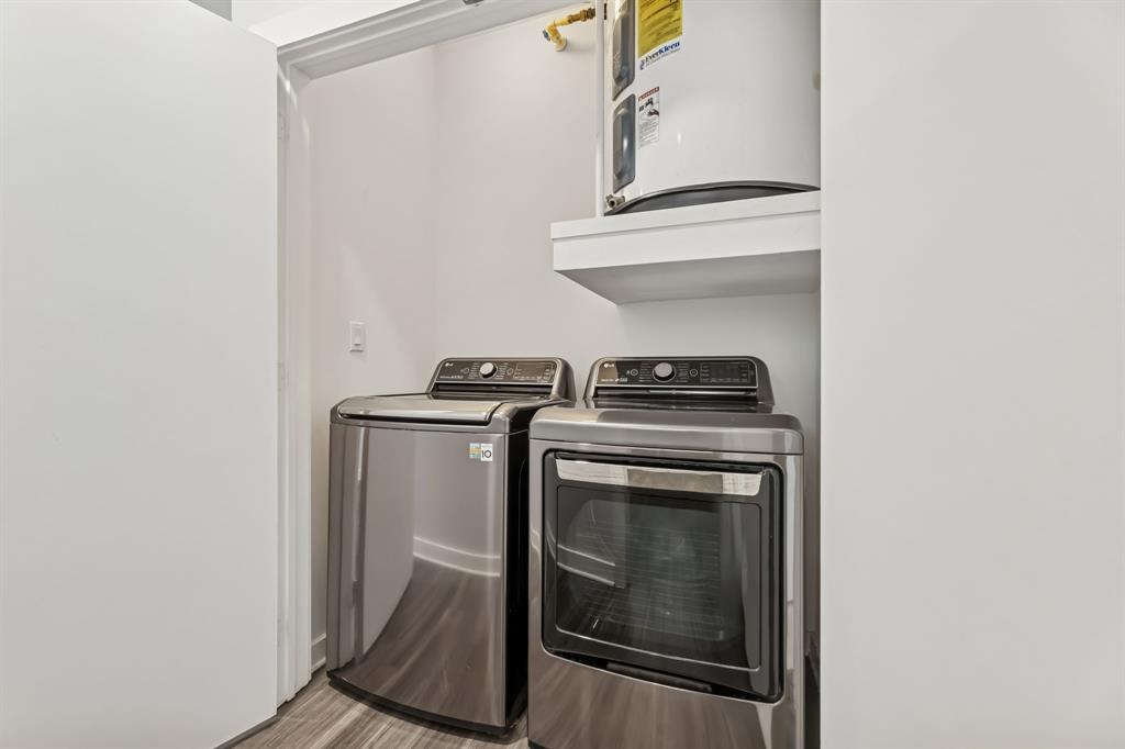 4040 N Hall Street 211