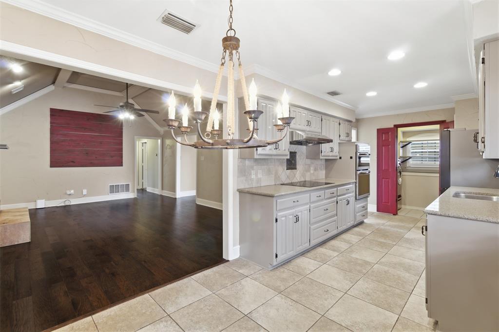 703 Lake Meadows Court