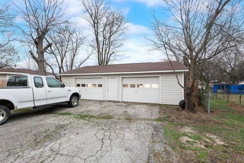 A home in Kaufman