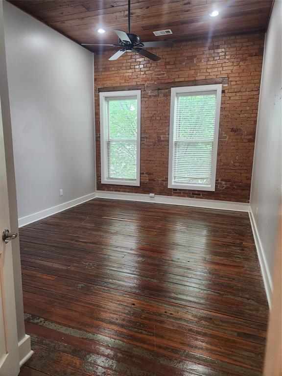 O T Ennis - Residential Lease