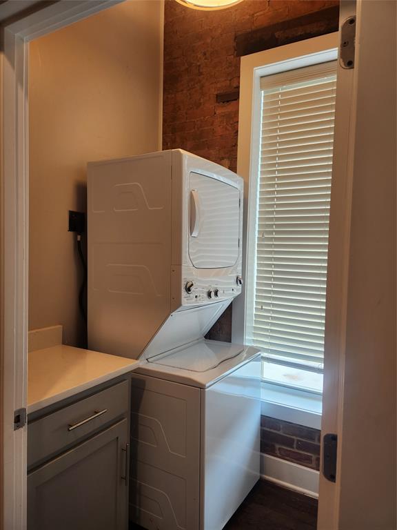 O T Ennis - Residential Lease