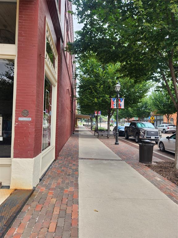 O T Ennis - Residential Lease