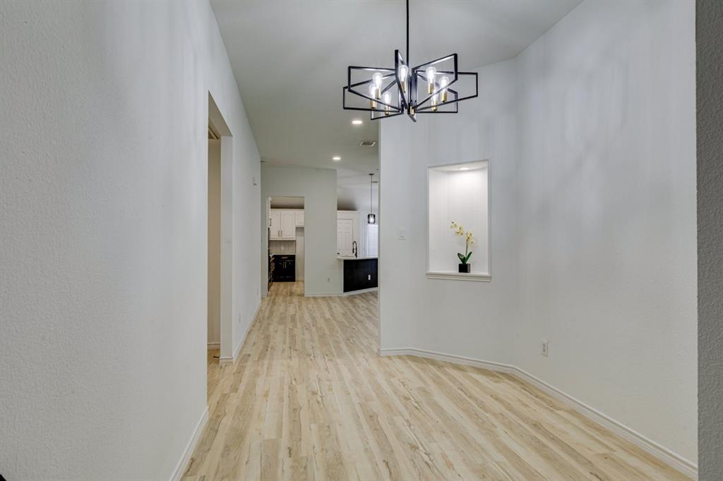 15525 Western Trail