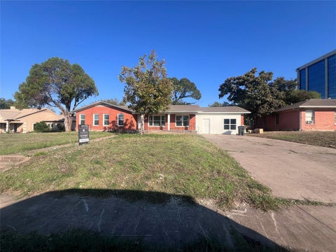 Photo of 3215 Pine Avenue, Waco, TX 76708 (MLS # 21408775)