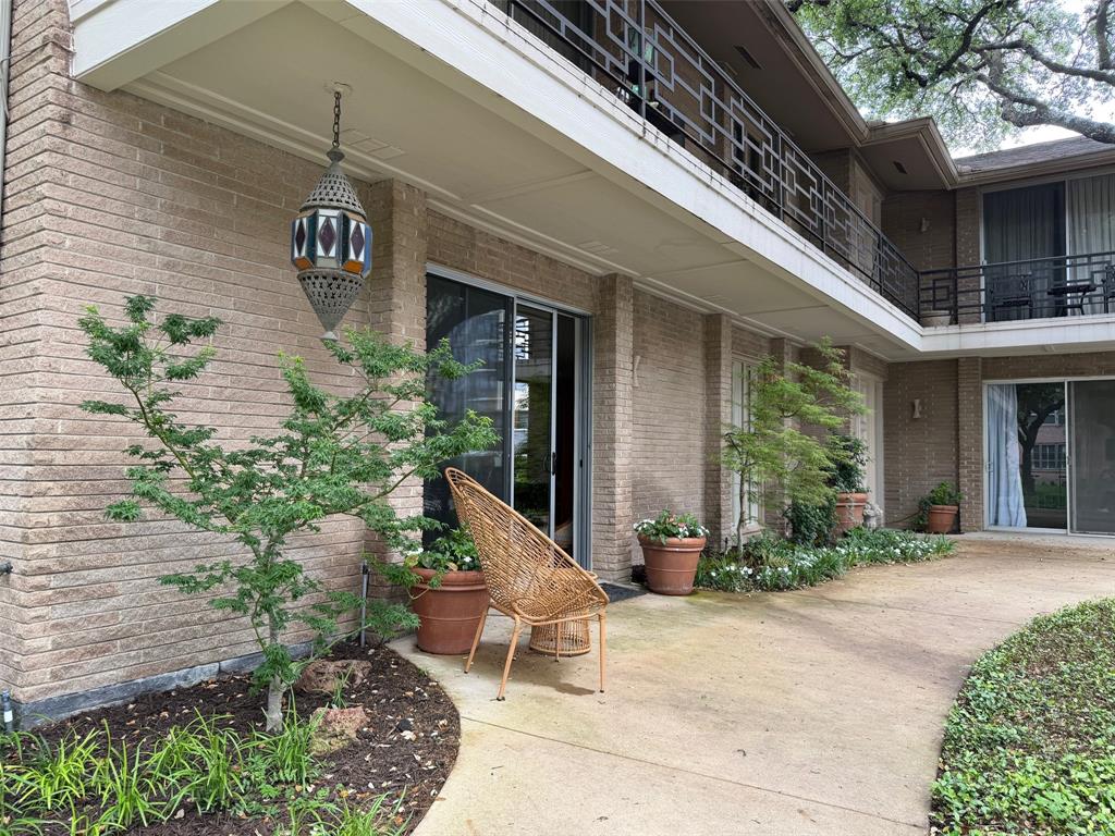 Royal Arms Condos - Residential