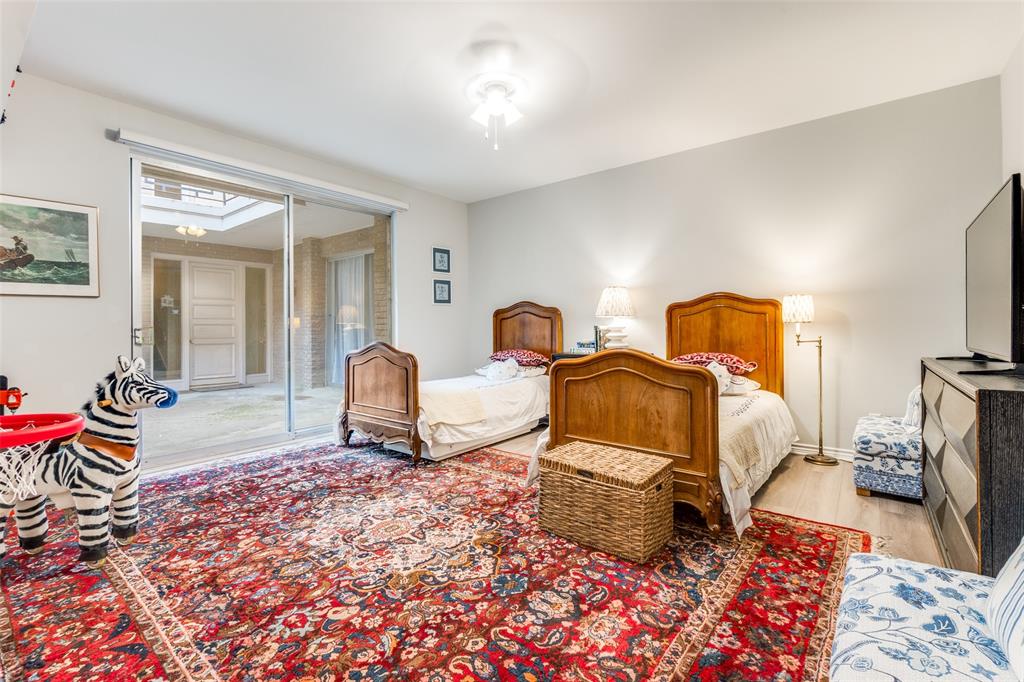 Royal Arms Condos - Residential