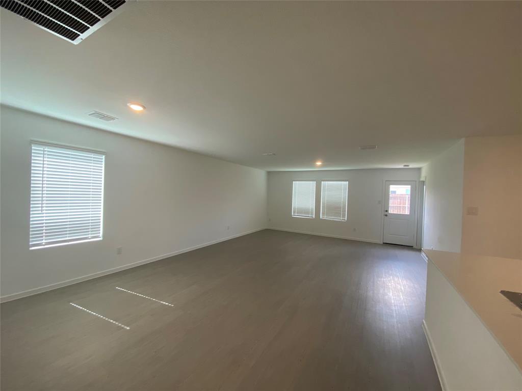 917 Shady Oaks Drive