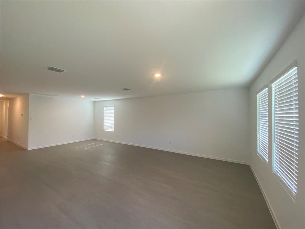 917 Shady Oaks Drive