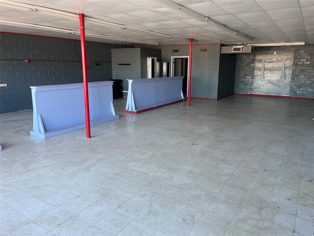 na - Commercial Lease