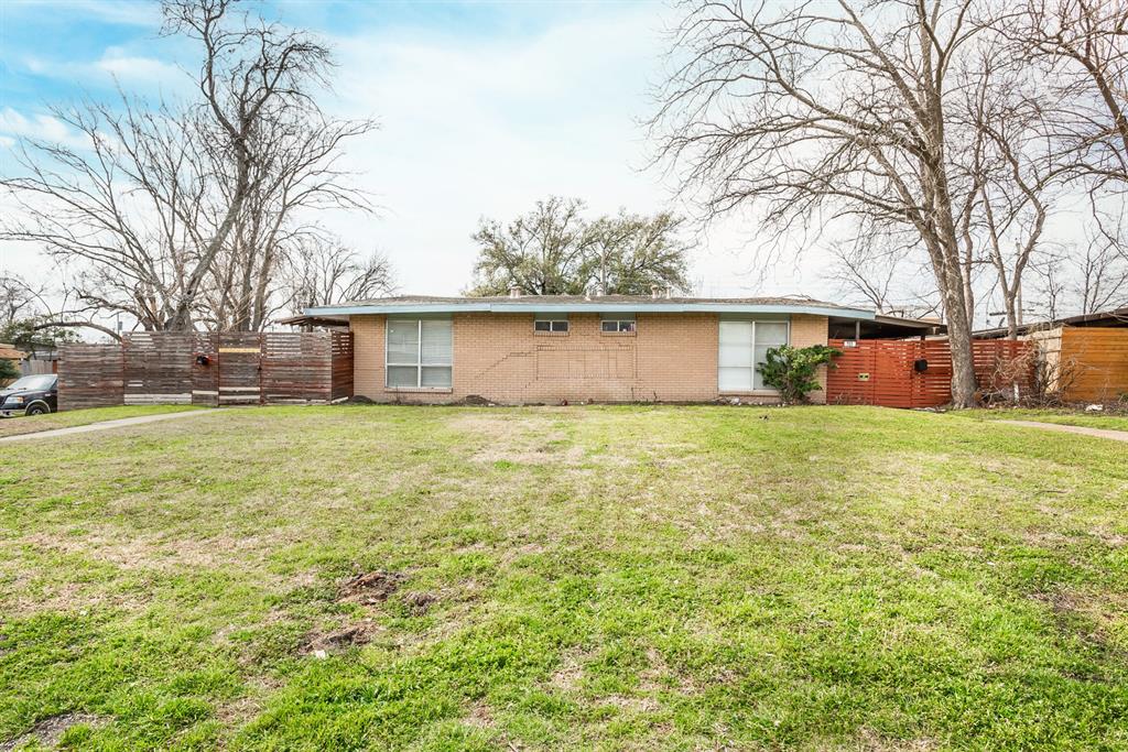 701 Royal Crest Drive