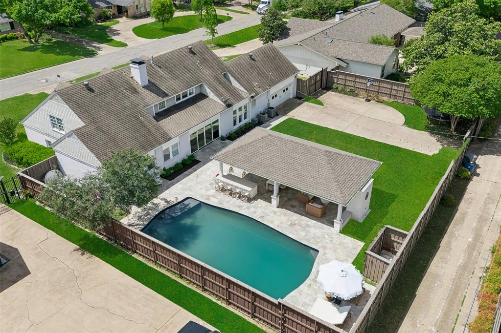 7439 Stonecrest Drive