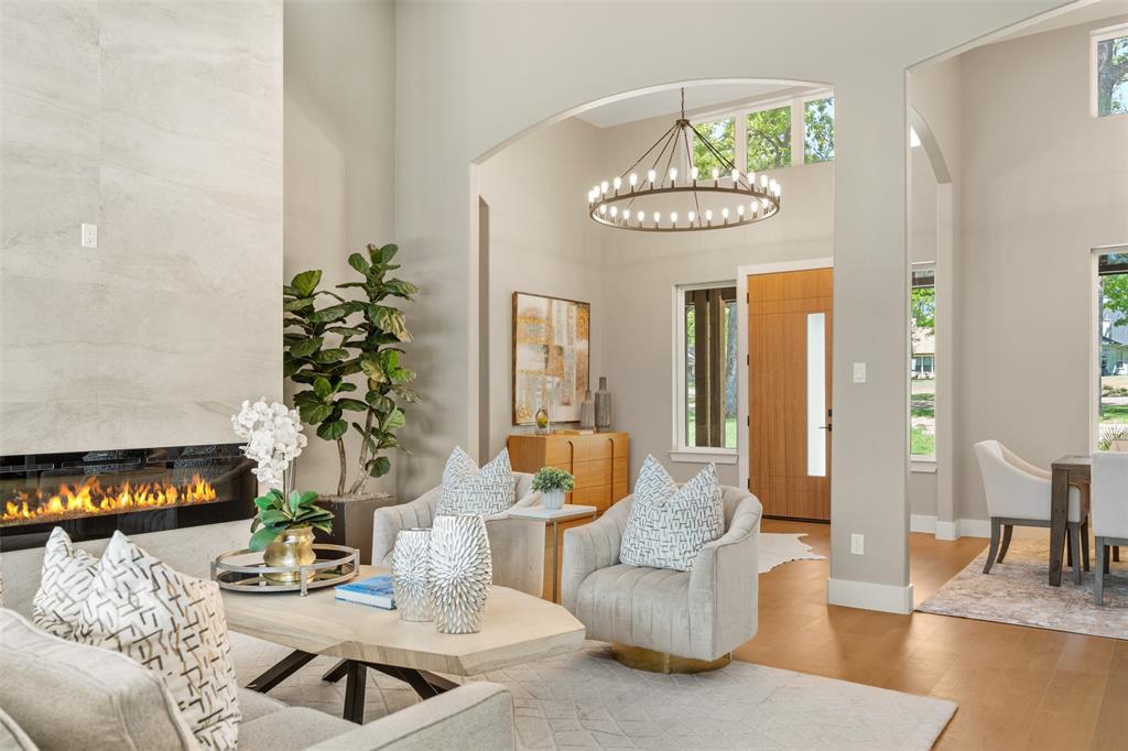 PINNACLE CLUB - Residential