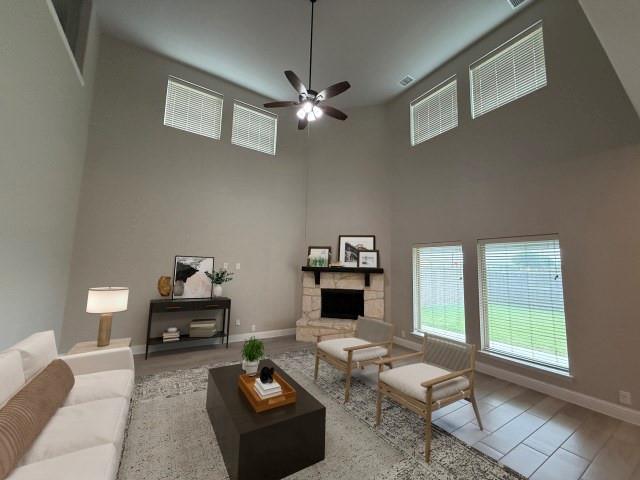 2304 Lonsdale Drive