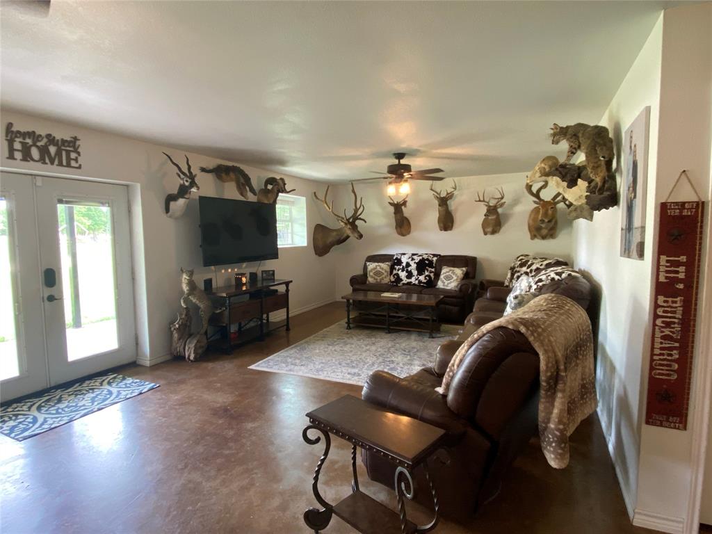 636 Private Road 4691