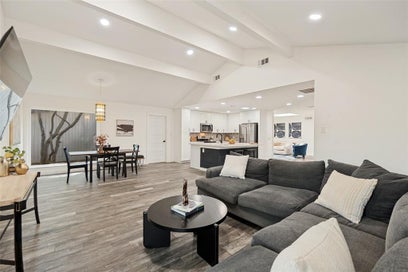 9038 Flicker Lane Dallas TX 75238