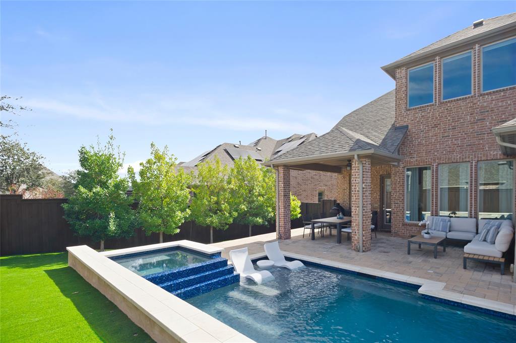 6905 St George s Drive