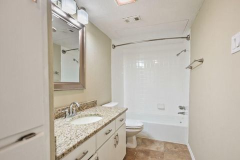 Tiny photo for 4524 Amesbury Drive #C, Dallas, TX 75206 (MLS # 21192774)