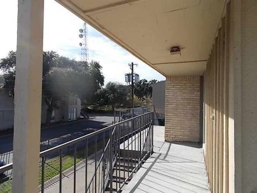 ALL BILLS PAID BY HOA INCLUDE ELECTRICITY, WATER,TRASH,SEWER, AND DUES. Discover this urban retreat close to SMU. Cozy 1 bedroom corner unit on 2nd floor. Situated for those who cherish a balanced blend of city excitement and peaceful retreat. Bright and inviting space where functionality meets with cozy elegance. Kitchen features ample cabinetry and counter space. Abundance of storage with 2 walk in closets. Exterior features includes wrap around balcony. Feel secure with gated entrance to the property. Take advantage of the community pool during our sun drenched summers. Centrally located to SMU, major hospitals, dining venues, and shopping hotspots. Currently property is leased for $1550 per month with lease expiring Aug 31 2026.