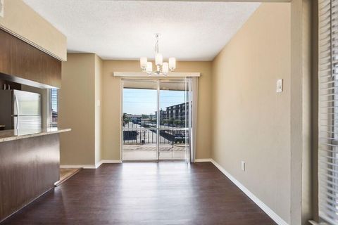 Tiny photo for 4524 Amesbury Drive #C, Dallas, TX 75206 (MLS # 21192774)
