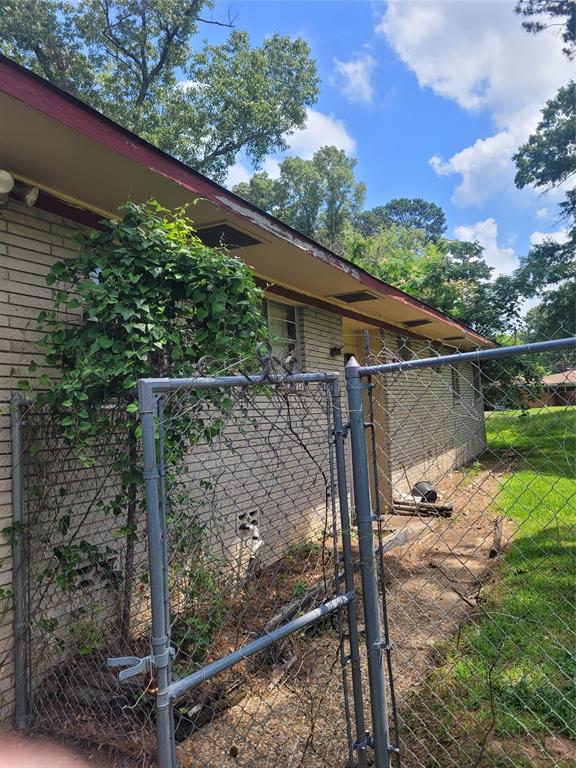 Shreveport, Louisiana 71109, United States, 2 Bedrooms Bedrooms, ,1 BathroomBathrooms,Residential,Contingent,143117