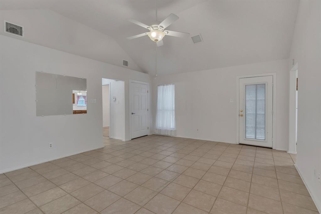 744 Red Oak Drive