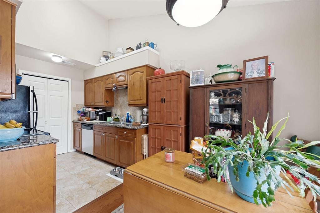 5644 Cedar Creek Drive