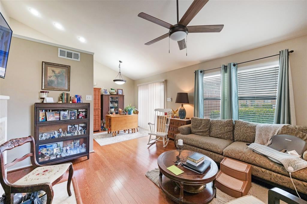 5644 Cedar Creek Drive