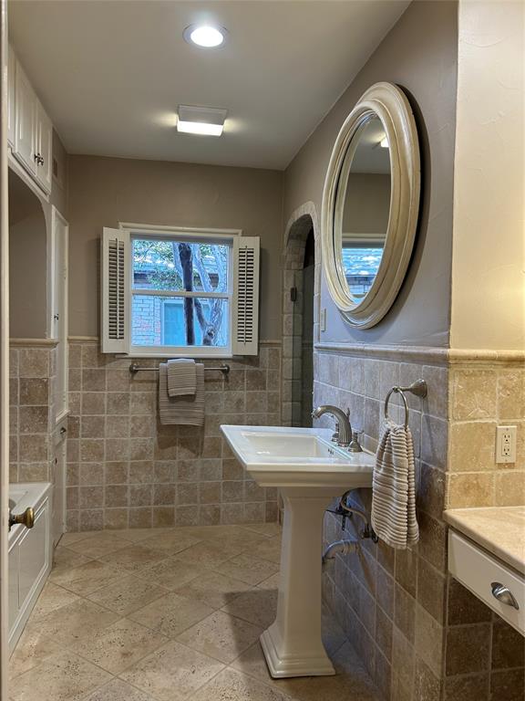 Methodist University - Residential Lease