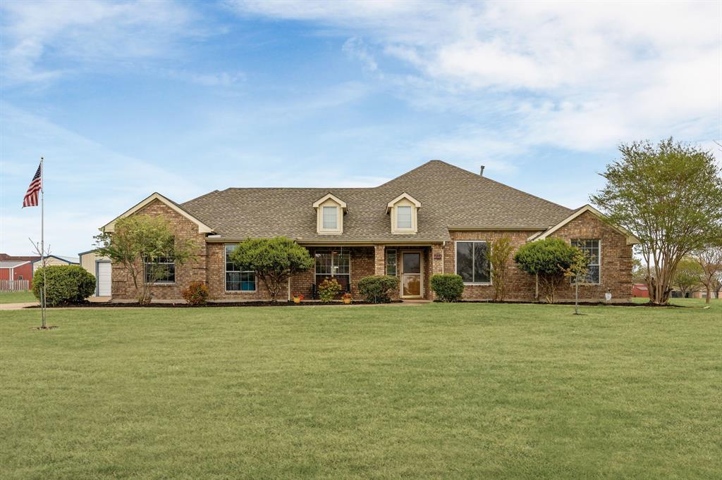 705 Lake Vista Lane