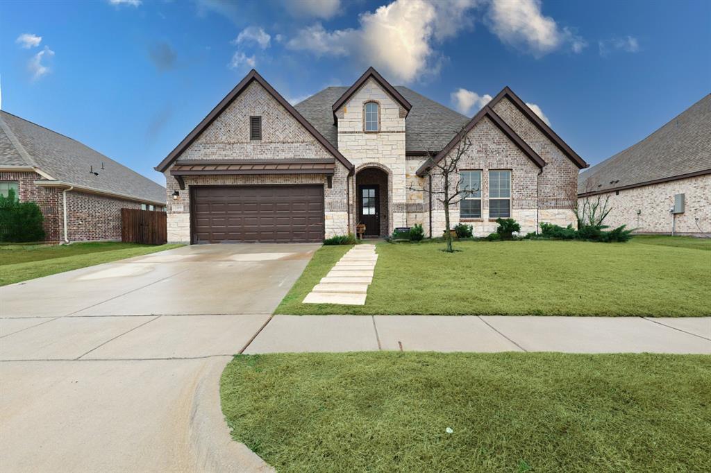 Photo 1 of 19 — 209 Chesapeake Drive, Forney, TX 75126