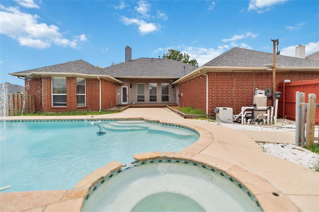 2502 Chapel Hill Drive