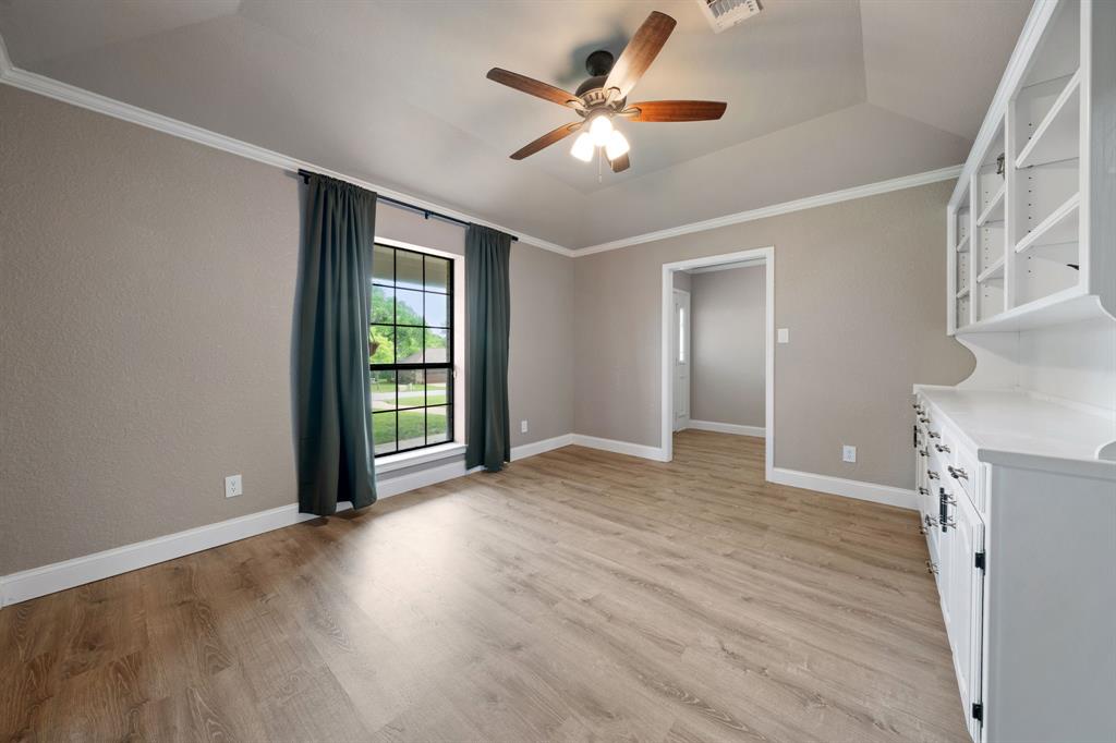 1814 Lakeridge Drive