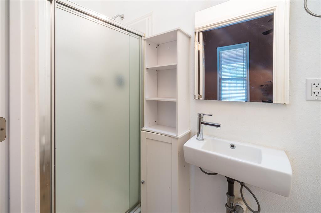 Green - Commercial Sale