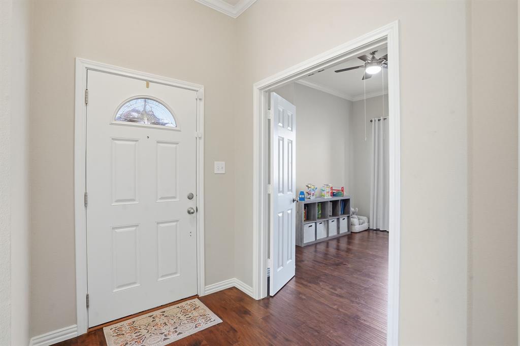 2316 Leafy Glen Court