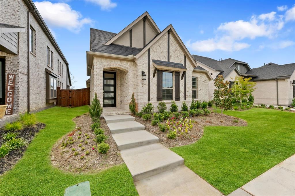 2720 Holland Court