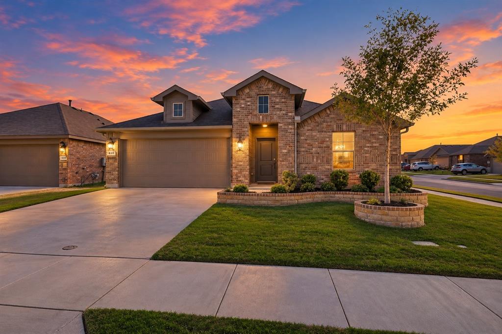 633 Captree Lane