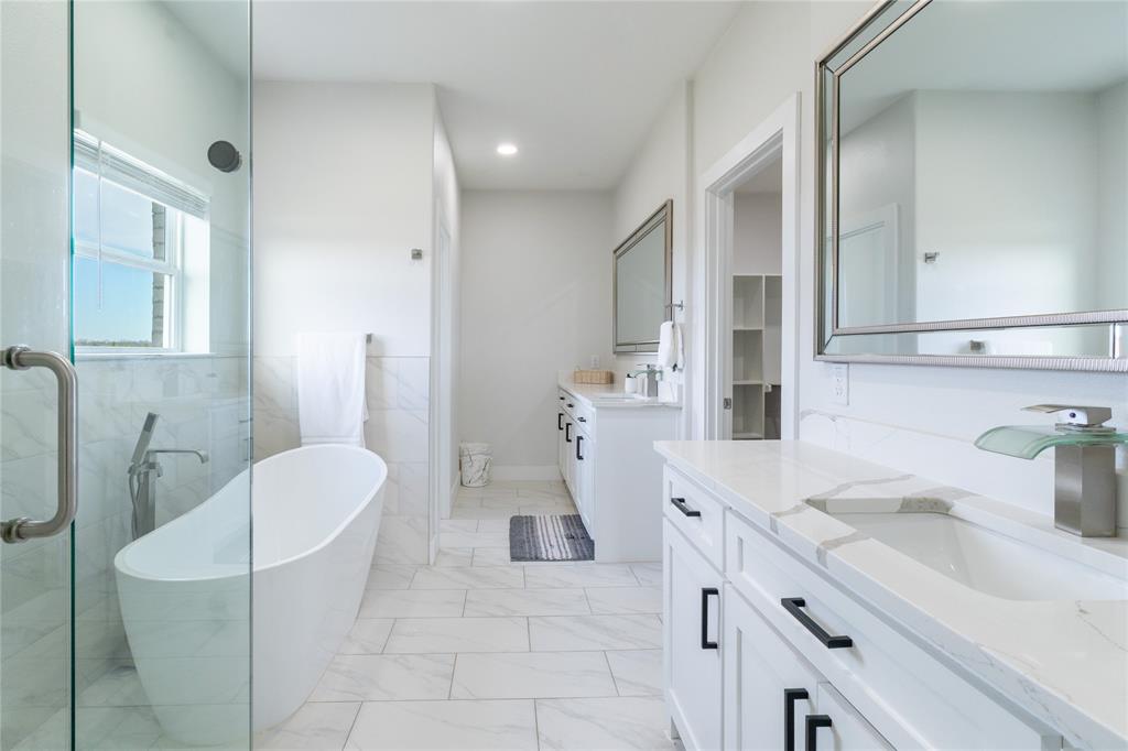 Thomas E Rowan Surv Abs 932 - Residential