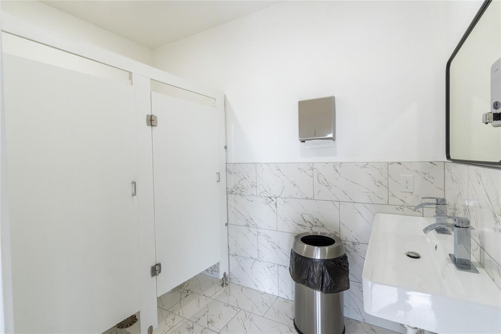 Thomas E Rowan Surv Abs 932 - Residential