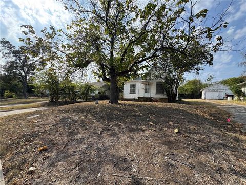 2517 NW 29th Street Fort Worth TX 76106