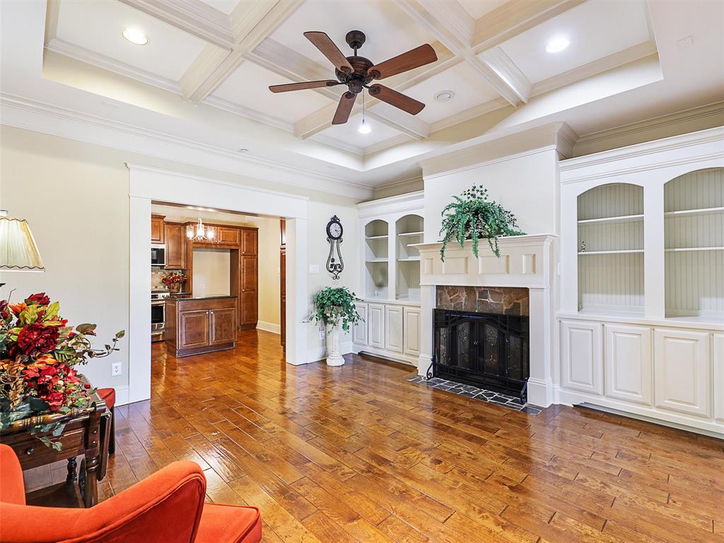 5204 Sutton Circle