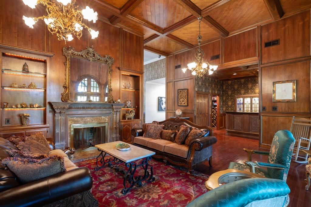 2 Nobhill Drive