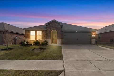 Photo of 2928 Roper Street, Royse City, TX 75189 (MLS # 21122018)