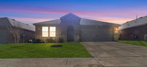 2928 Roper Street Royse City TX 75189