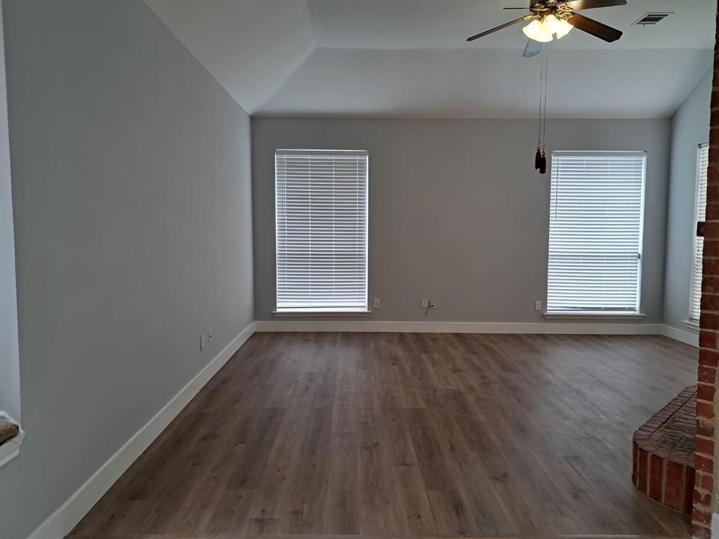 808 Snapdragon Lane