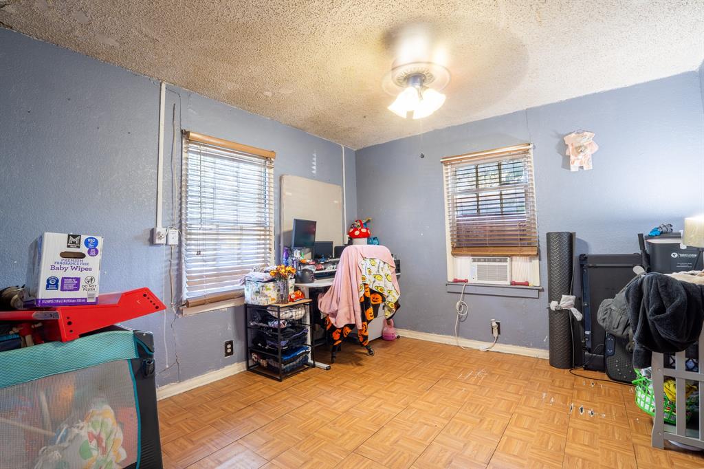 Home Gardens - Residential