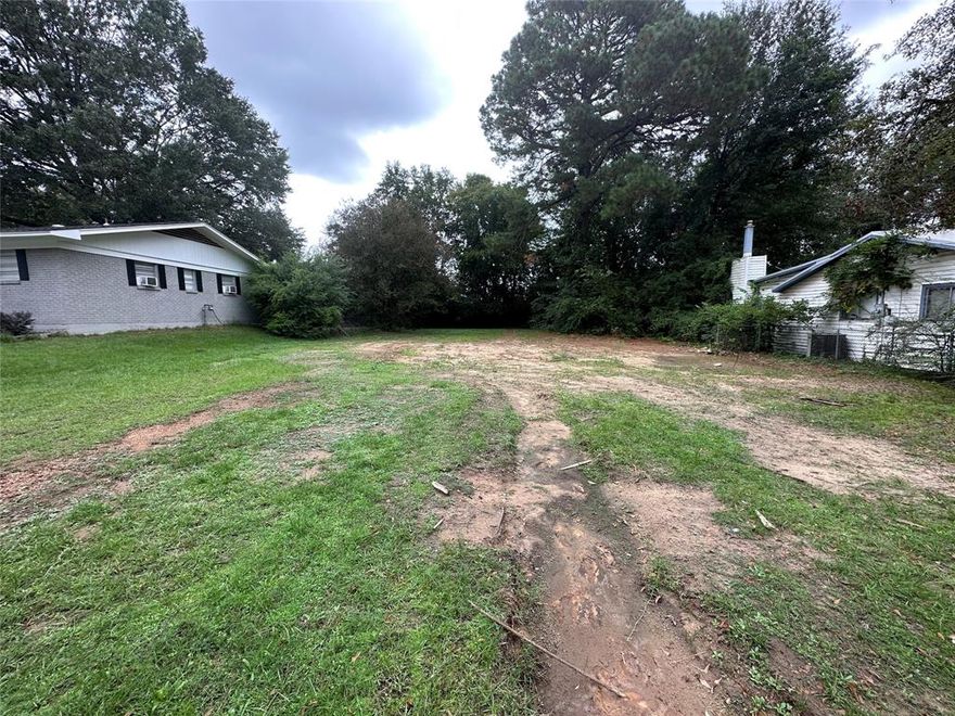 Nice lot recently cleared and ready for a new project!! This is a Fannie Mae Homepath property.