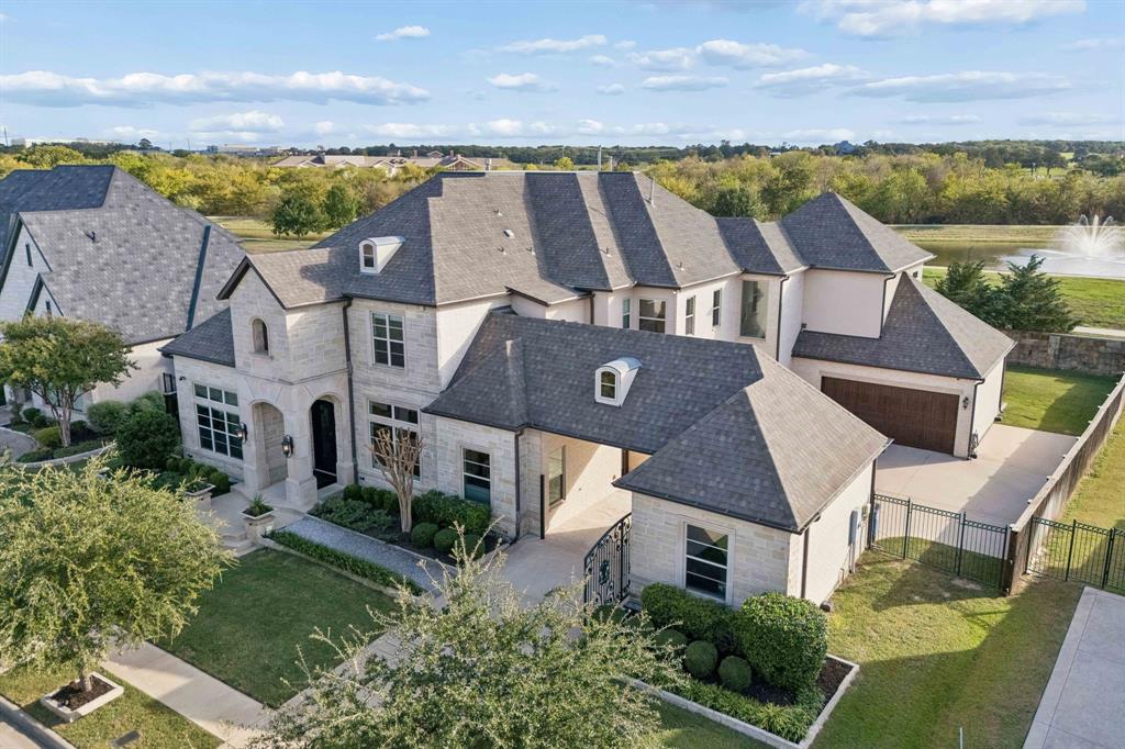 917 Lake Carillon Lane