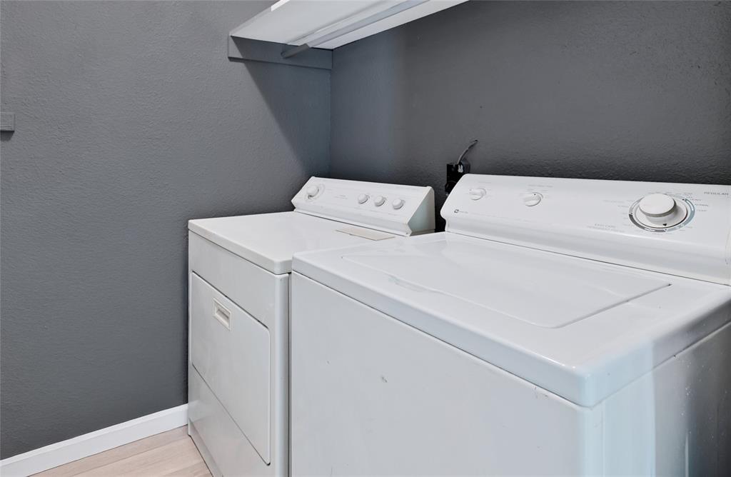 ROBERTSON - Residential