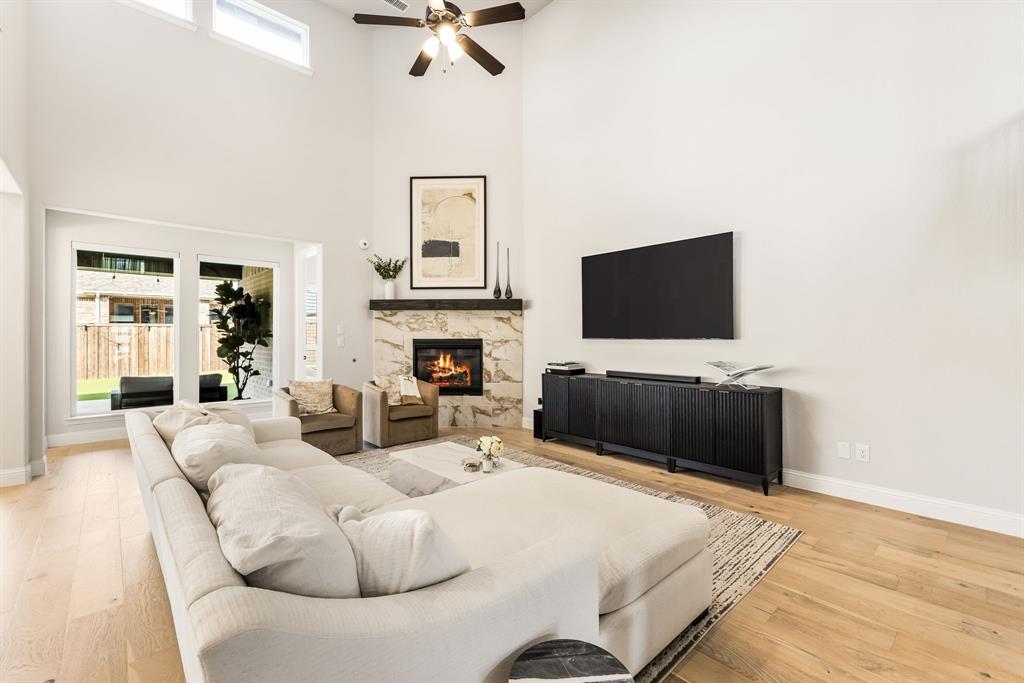 Star Trail Ph Six - Residential